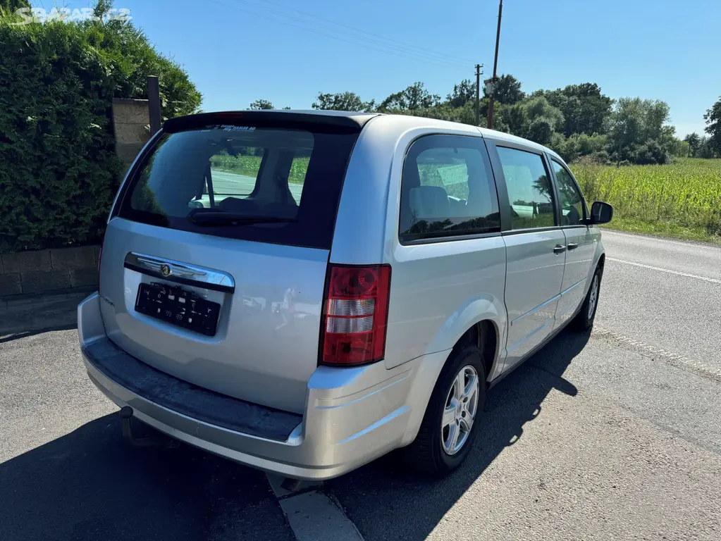 Chrysler Grand Voyager RT 3.8 V6 EU 2009 - fotka 4