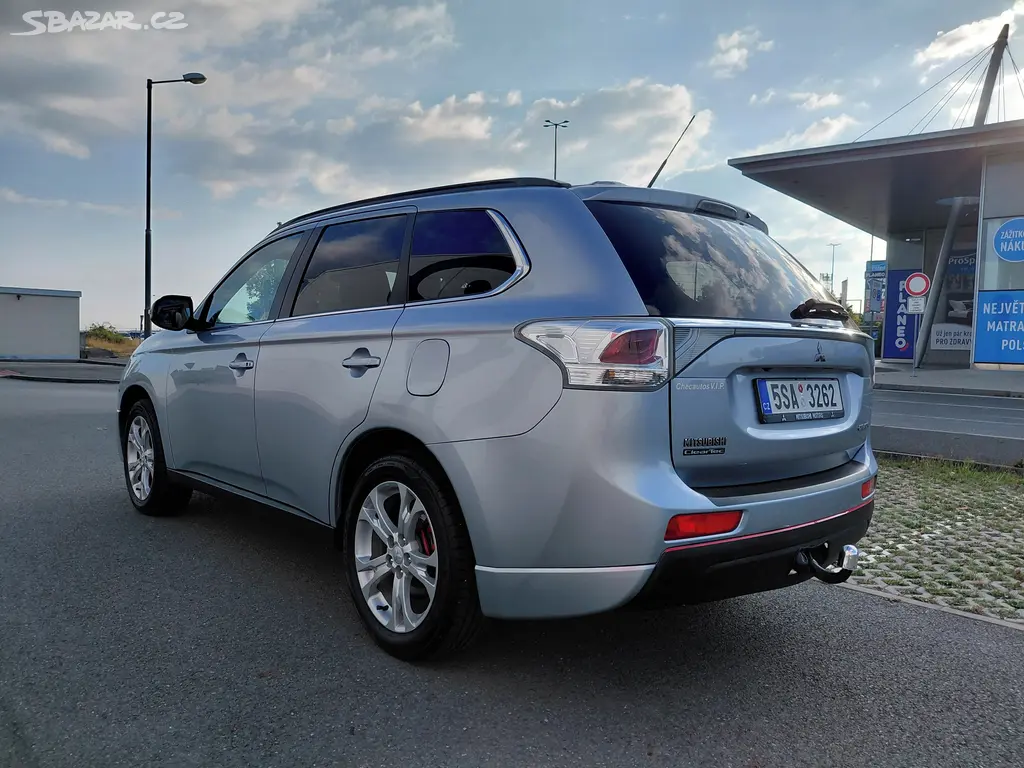Mitsubishi Outlander, 2.2Di-D 4x4 PĚKNÉ,SPOLEHLIVÉ - fotka 5