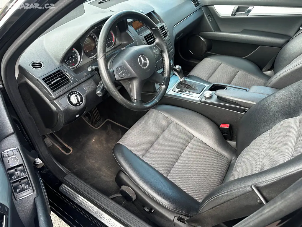 Mercedes-Benz C220 CDi, r.2010, automat, původ ČR - fotka 5