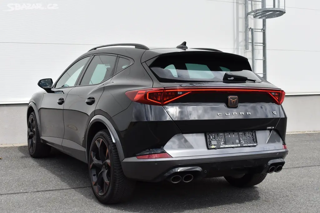 CUPRA FORMENTOR VZ 2.0TSI/2022/228KW/4DRIVE/62TKM - fotka 5