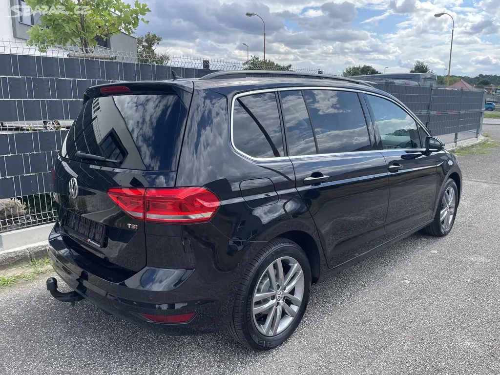 Volkswagen Touran, 1.4 TSI 110kW 7 MÍST - fotka 4