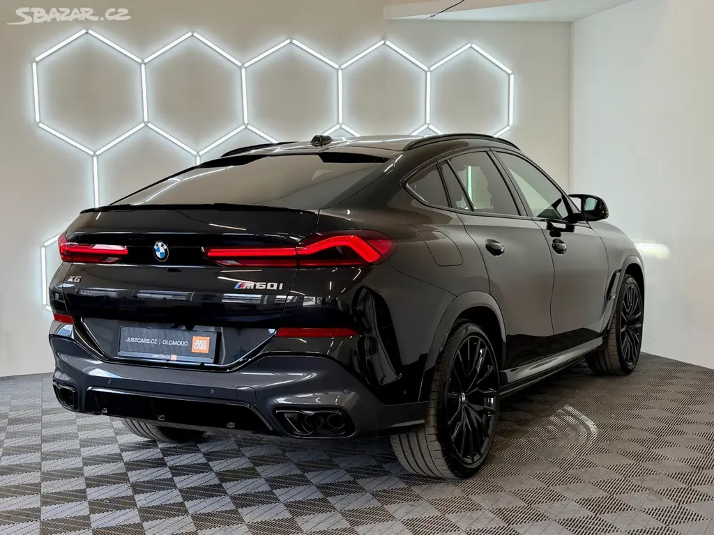 BMW X6, M60i xDrive, 390kW, 1.MAJ, ČR - fotka 6