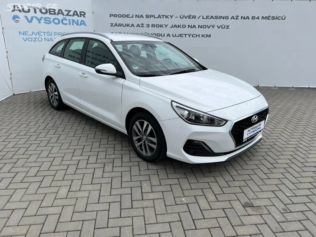 Hyundai i30, Com.1.0T-GDi Comfort ČR+1.maj. - fotka 3
