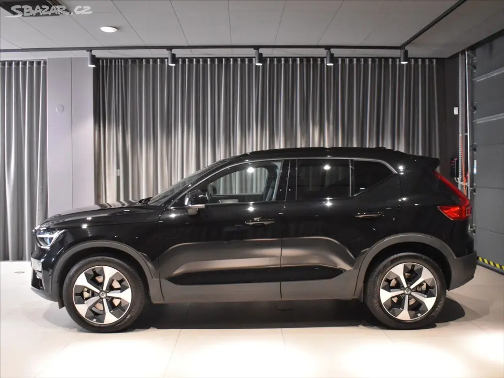 Volvo XC40, 2,0 B4 Ultra Panorama,BLIS - fotka 2