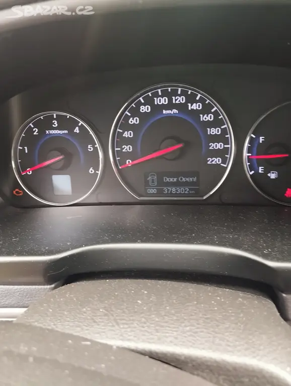 Prodám Hyundai Santa Fe 2,2 HDI - fotka 6