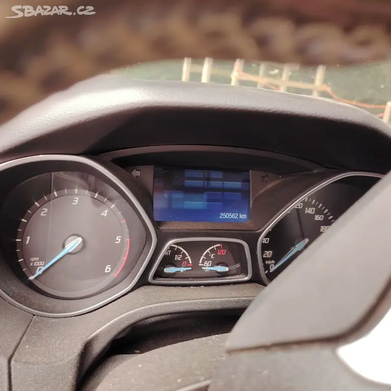 Ford Focus 1,6 77kw 2013 na ND - fotka 6