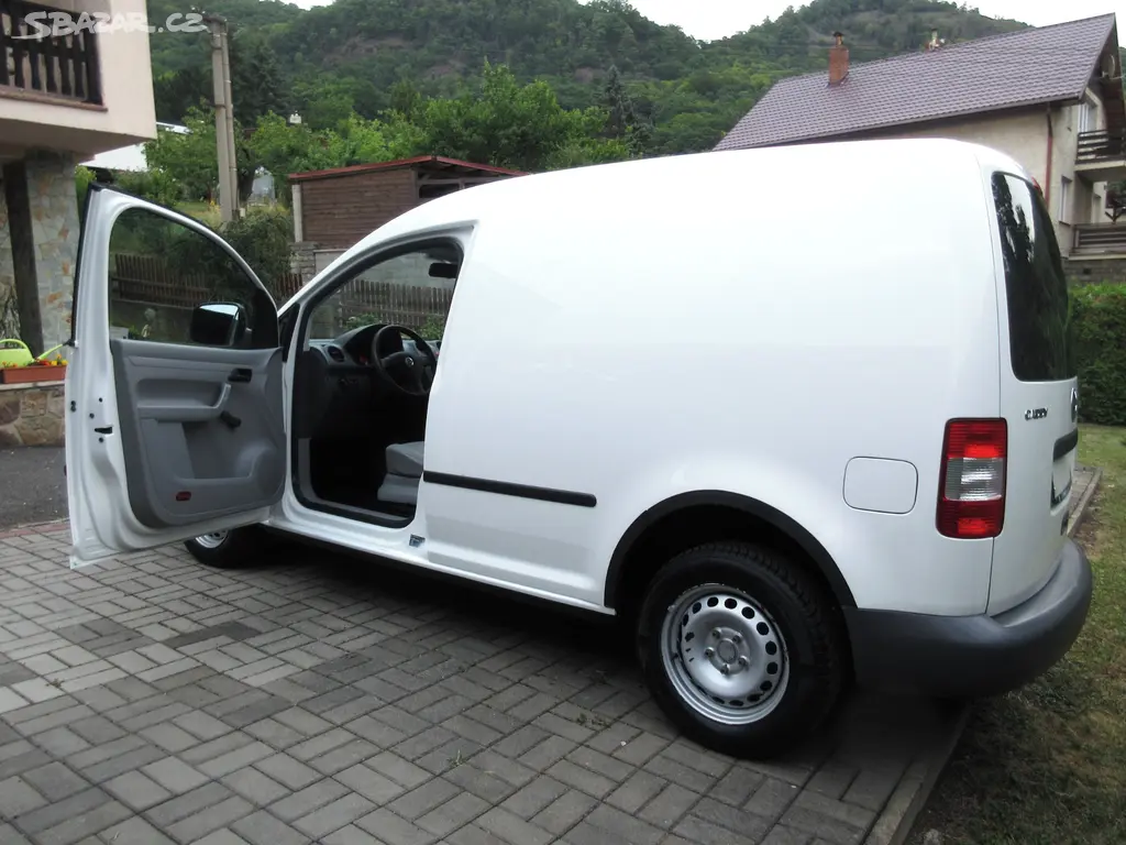 VW Caddy 2.0 SDi 51Kw r.v. 4/2008 - fotka 5