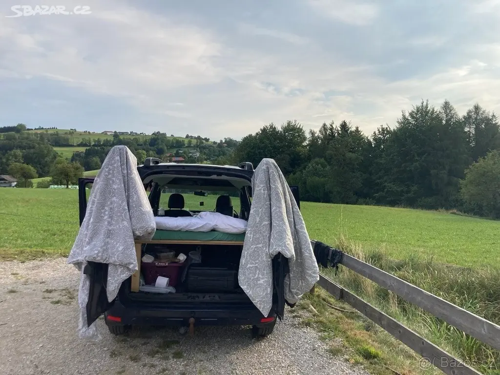 Dacia Duster s LPG - mini obytný vůz - fotka 5