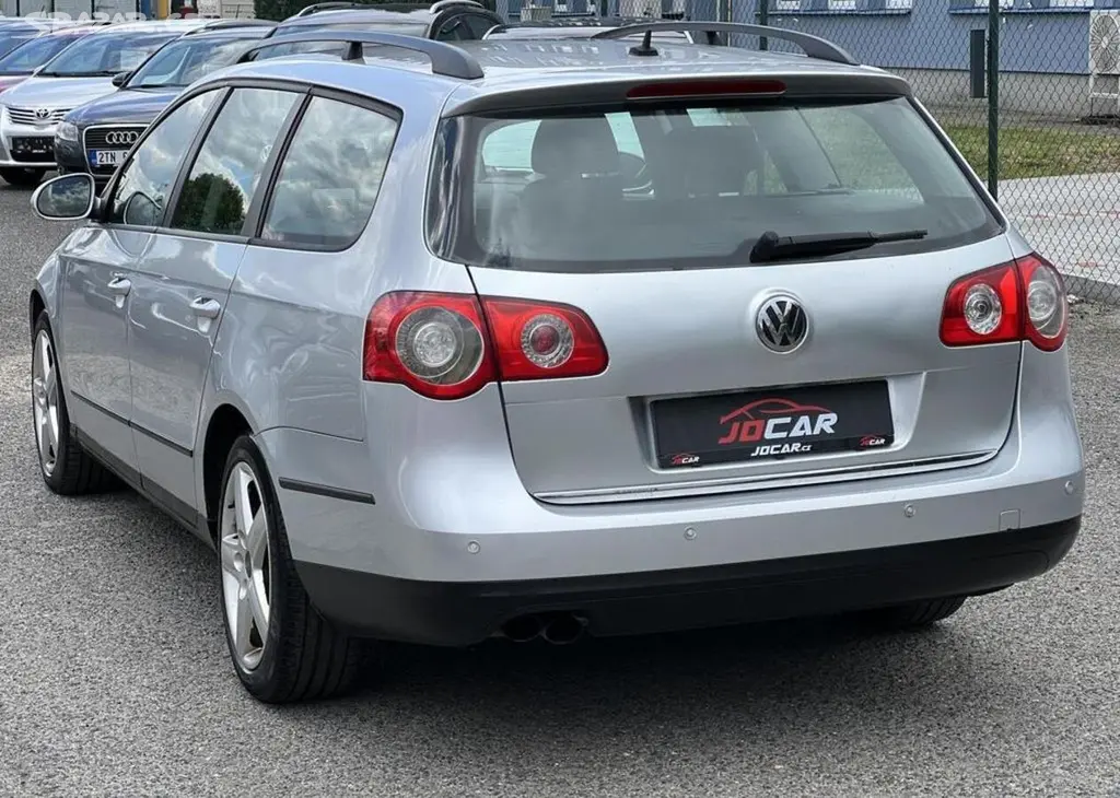 Volkswagen Passat Variant 2.0TDi 125kw DSG ALU - fotka 5