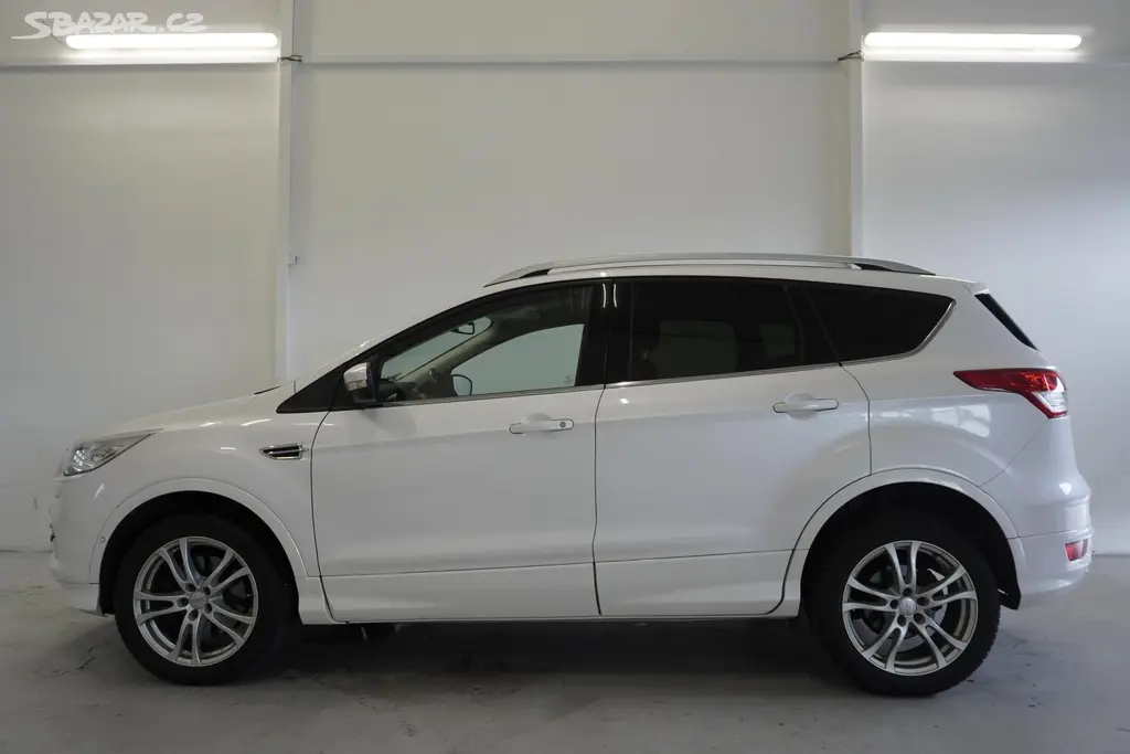 Ford Kuga, 2.0 TDCI 132kW TITANIUM 4X4 - fotka 2