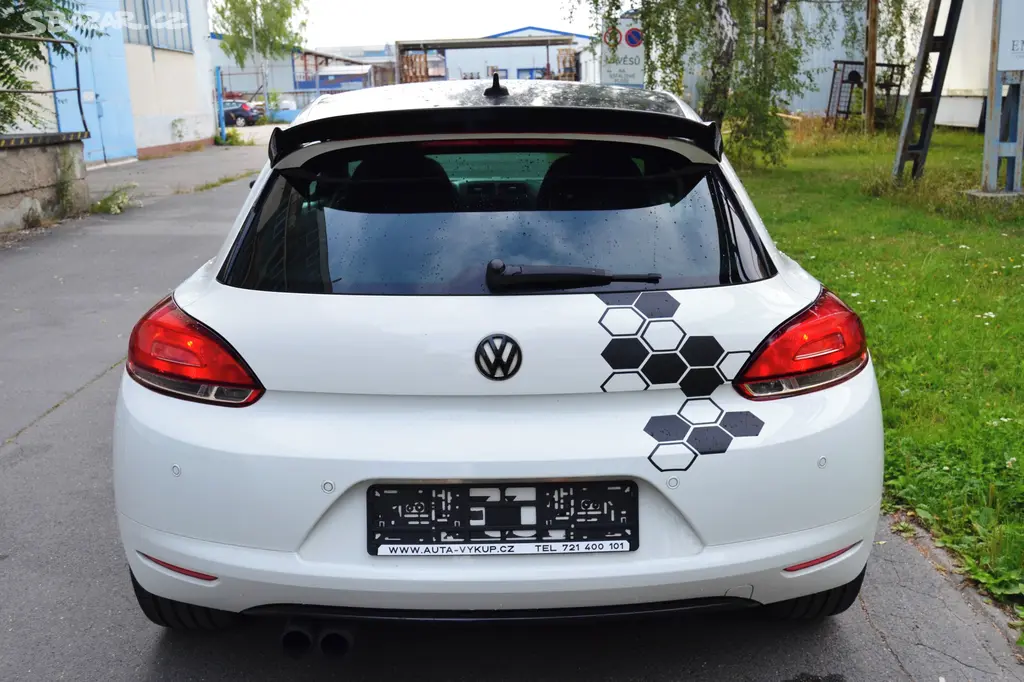 VOLKSWAGEN SCIROCCO 2.0TSi 147KW DSG SPORT/SERVISK - fotka 3