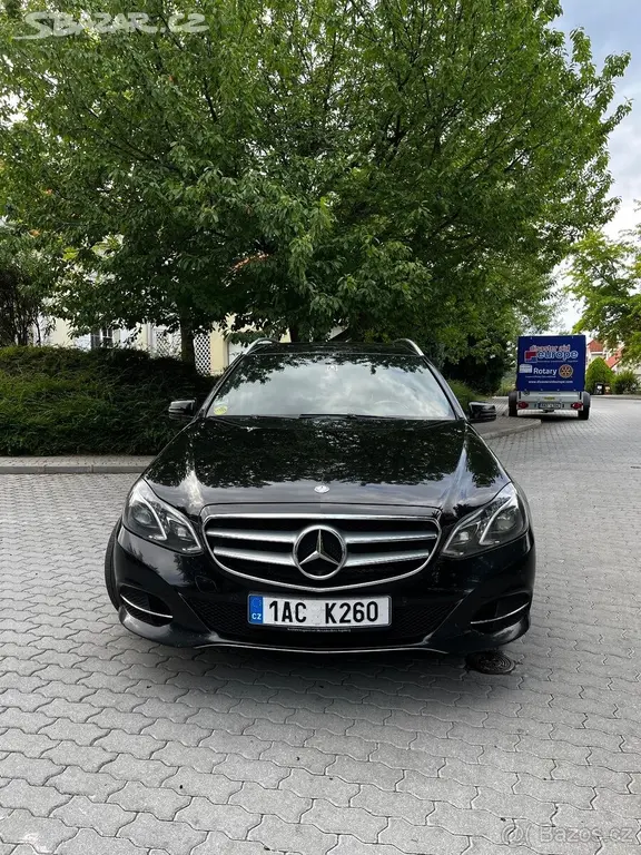 Mercedes-Benz Třídy E 2,2 E220cdi T - fotka 2