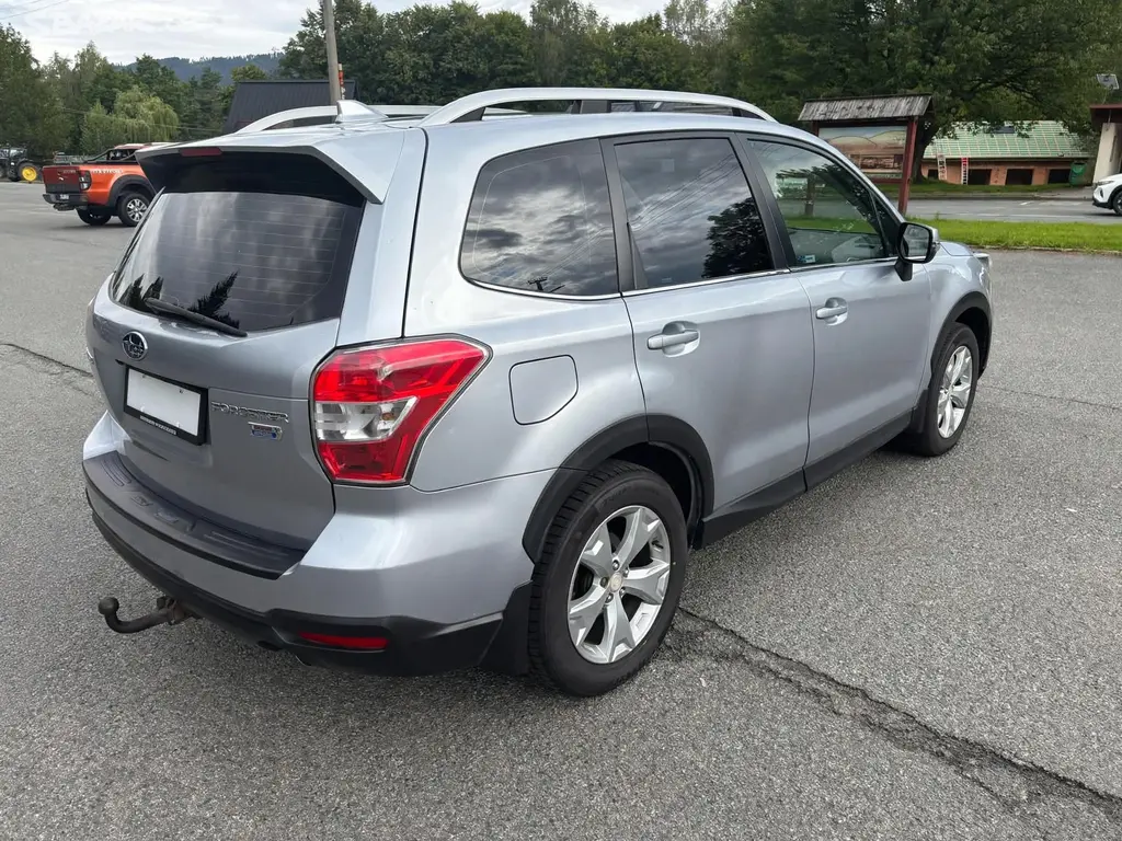 Subaru Forester 2.0 108 kW 4×4 - fotka 3