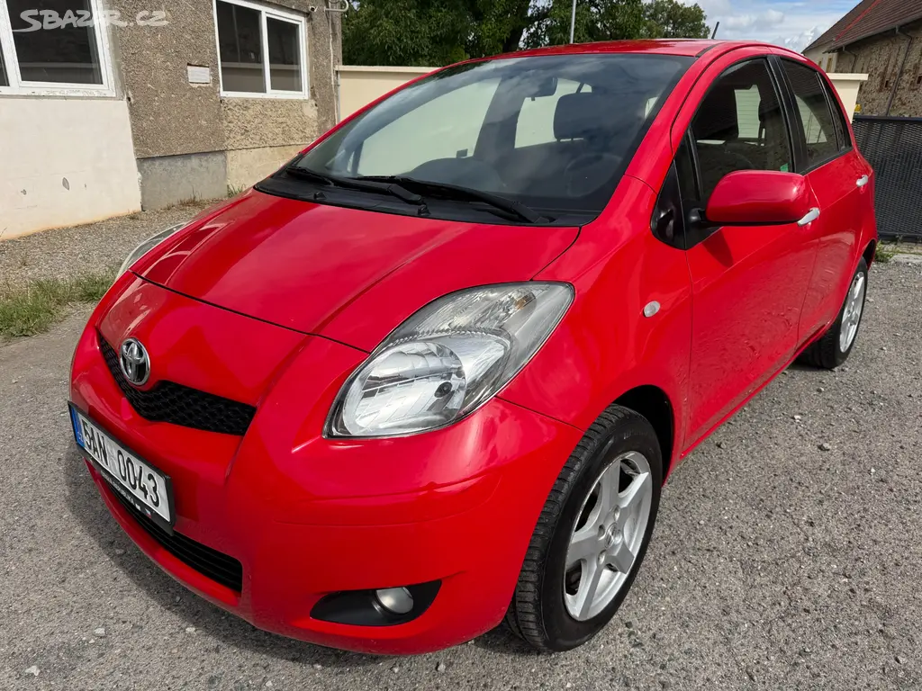 Toyota Yaris 2010 1.3i KLIMA CZ - fotka 3