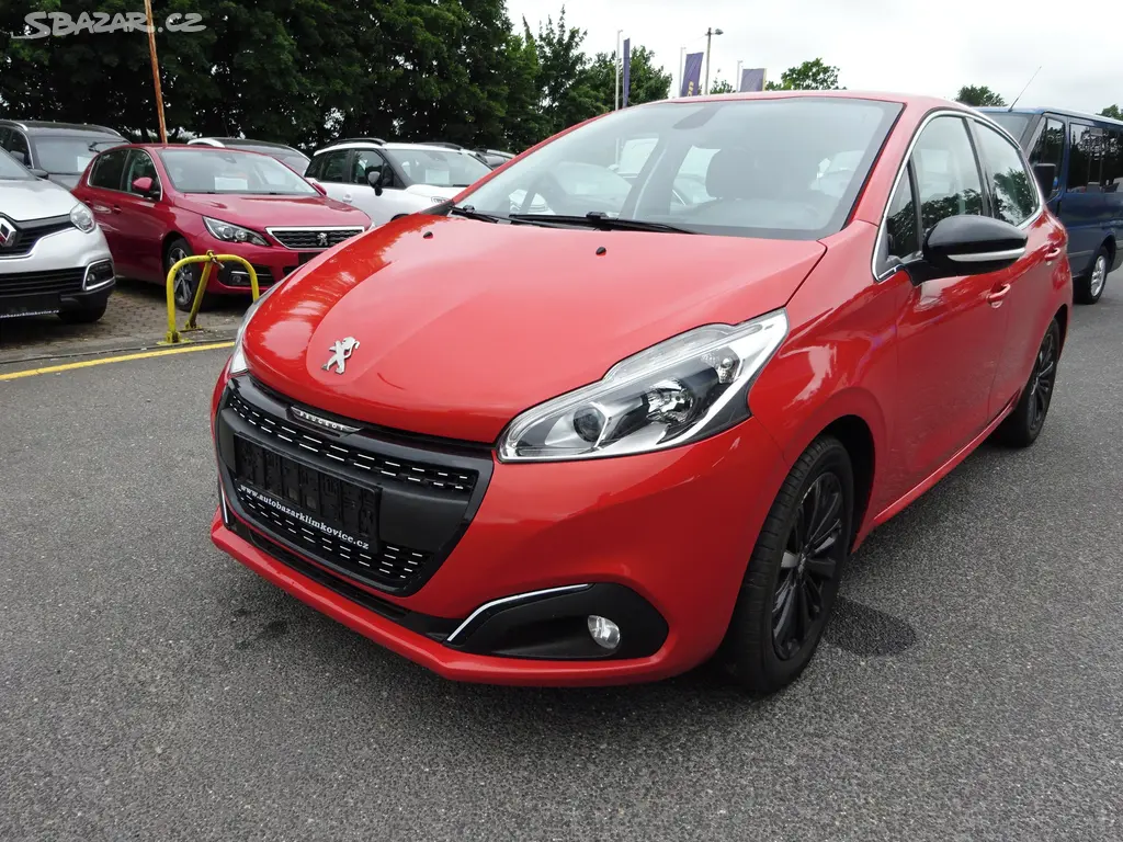 PEUGEOT 208 1.2 PURETECH, GARANCE KM