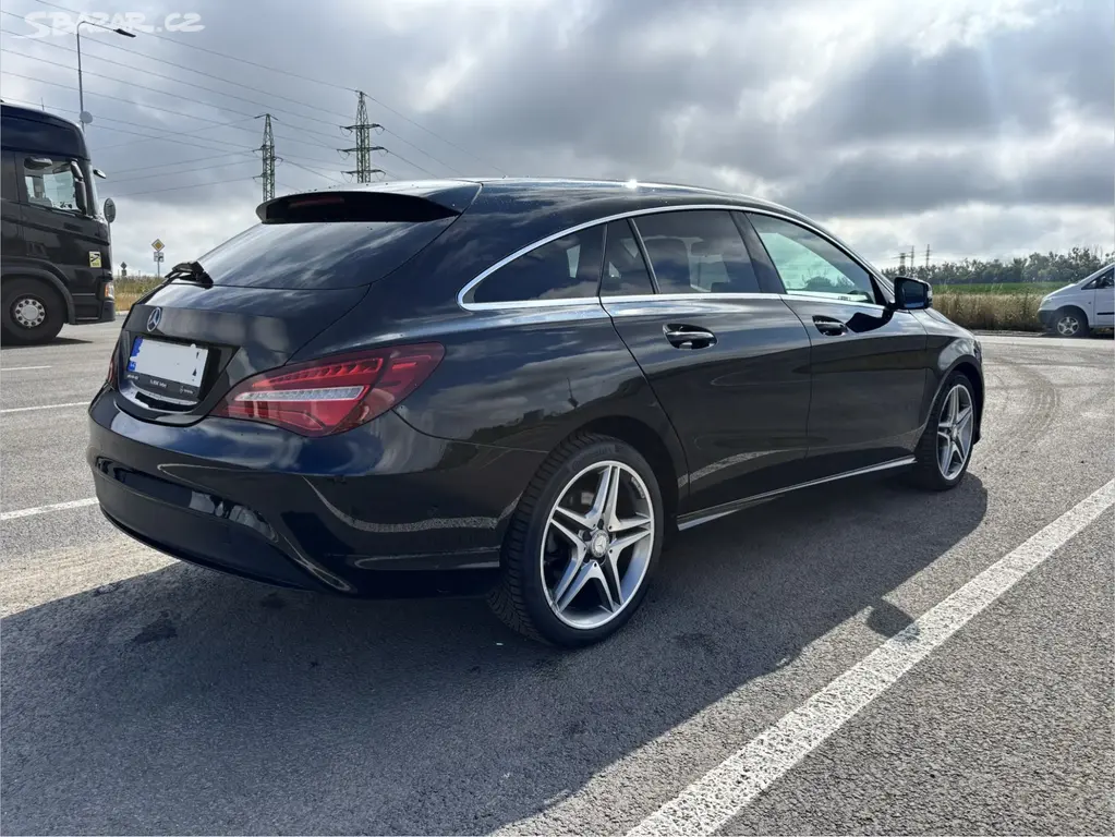 Mercedes-Benz CLA 200 d Shooting Brake Bez AdBlue - fotka 4