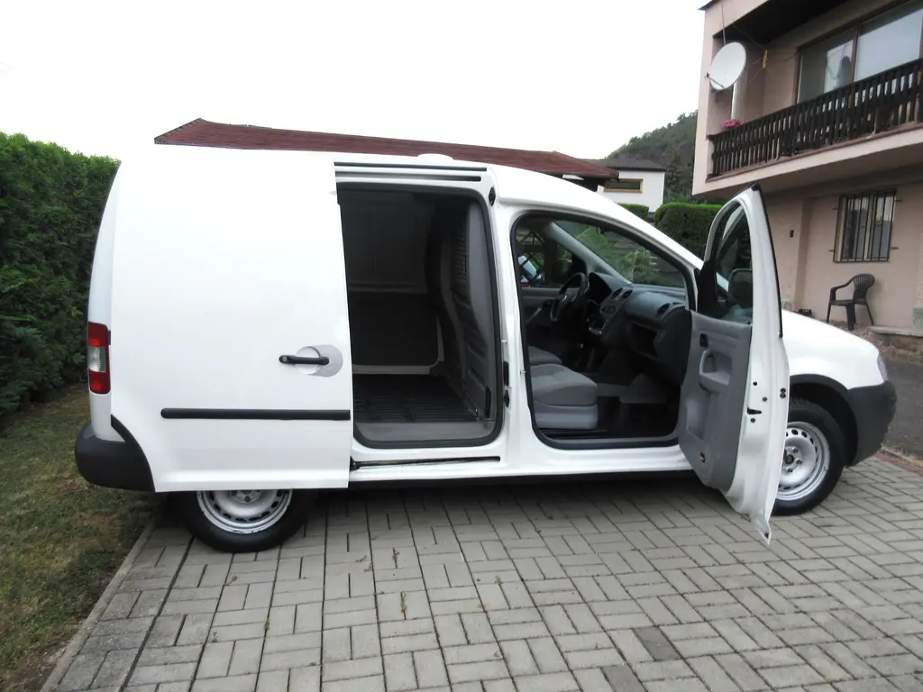VW Caddy 2.0 SDi 51Kw r.v. 4/2008 - fotka 6