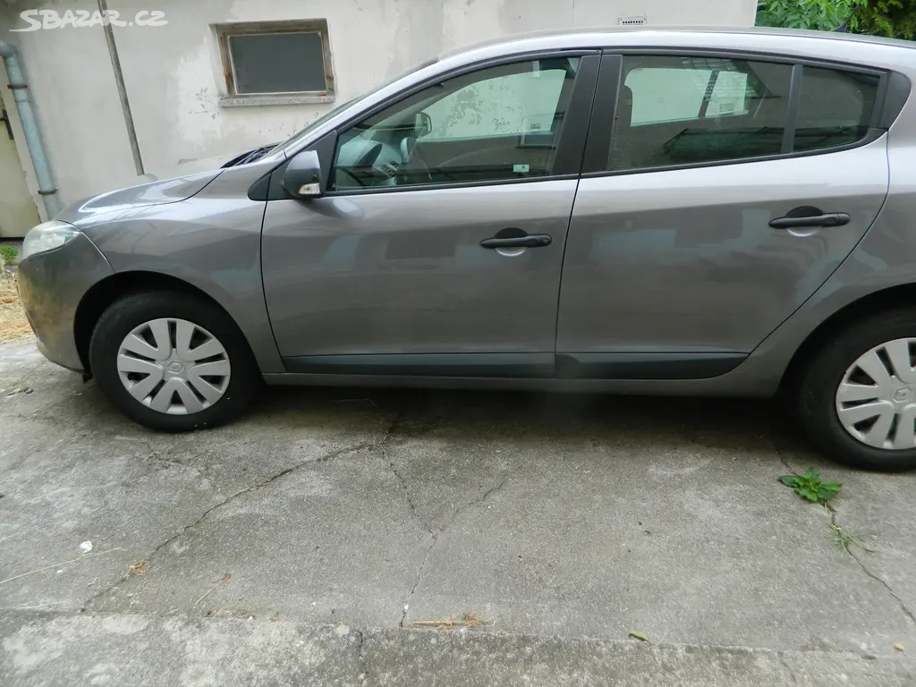 Renault Megane 3 - fotka 2