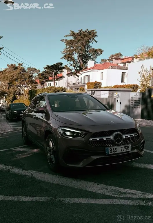 Mercedes-Benz GLA 2,0 200 d 4MATIC AMG Line