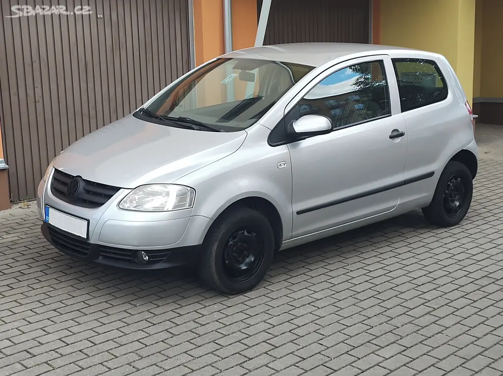 VOLKSWAGEN FOX 1.2i 2006 najeto 126t.km