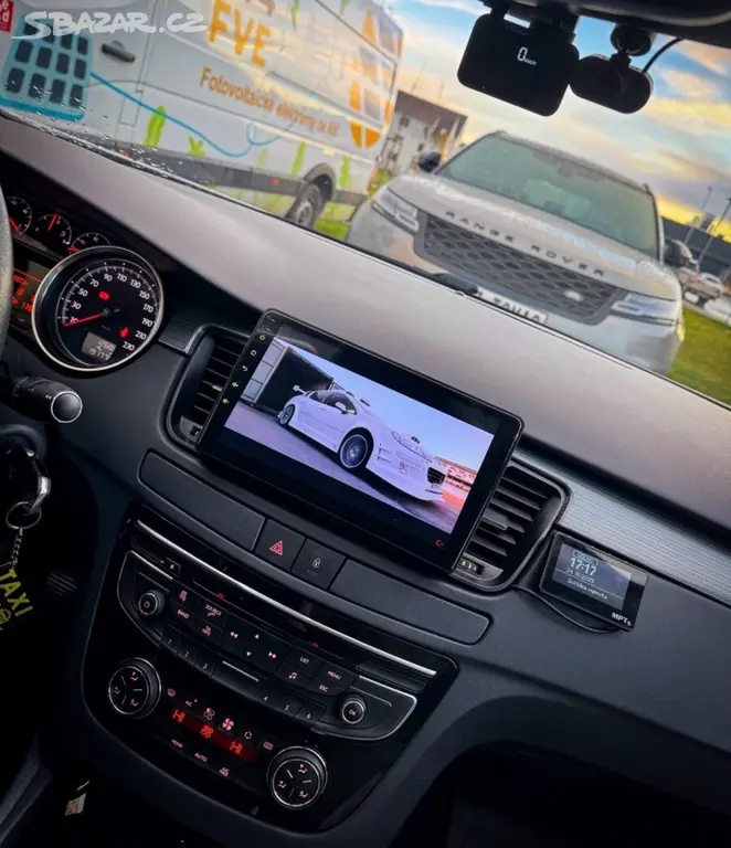 Peugeot 508 2.0 HDI Taxi - fotka 2