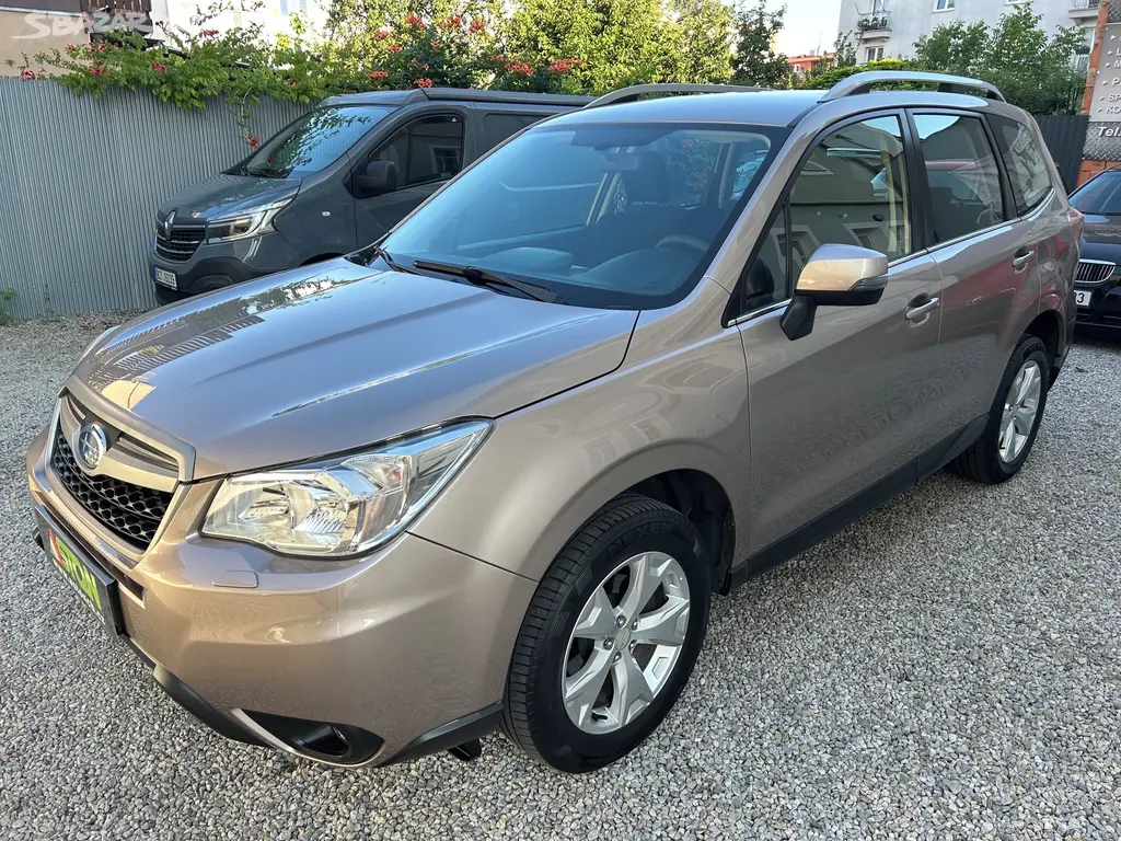 Subaru Forester 2,0i 4WD, AT, serviska, 2x kola - fotka 3