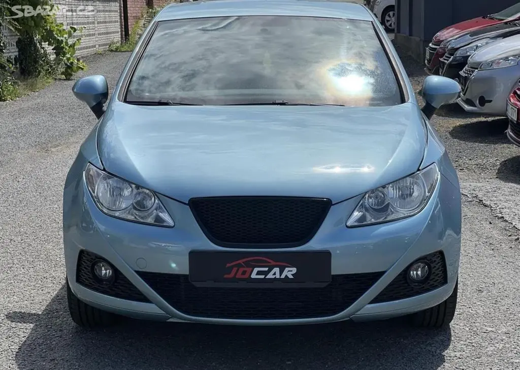 Seat Ibiza 1.4i 16v 63kw KLIMA PŮVOD ČR manuální - fotka 2