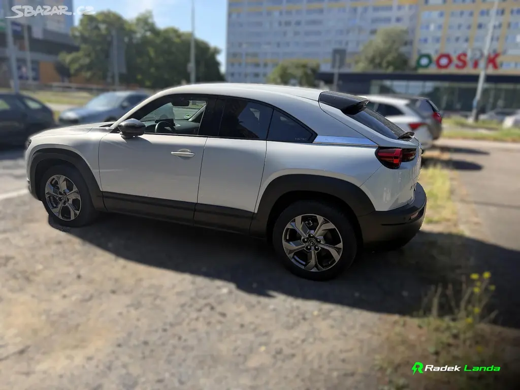 Mazda MX-30, e-SKYACTIV 35,5 kWh | Head-Up - fotka 4