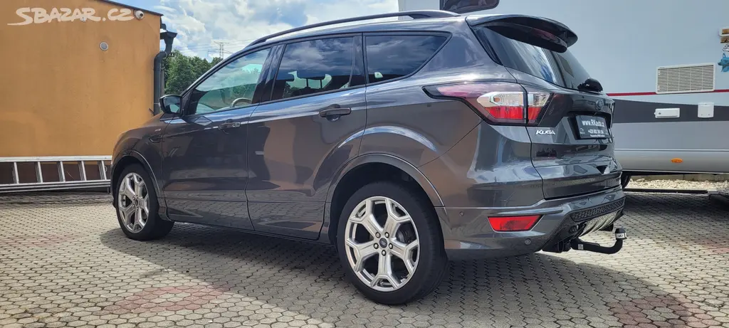 Ford Kuga 1,5 110kW benzín ST-Line Bi-Xenony - fotka 5