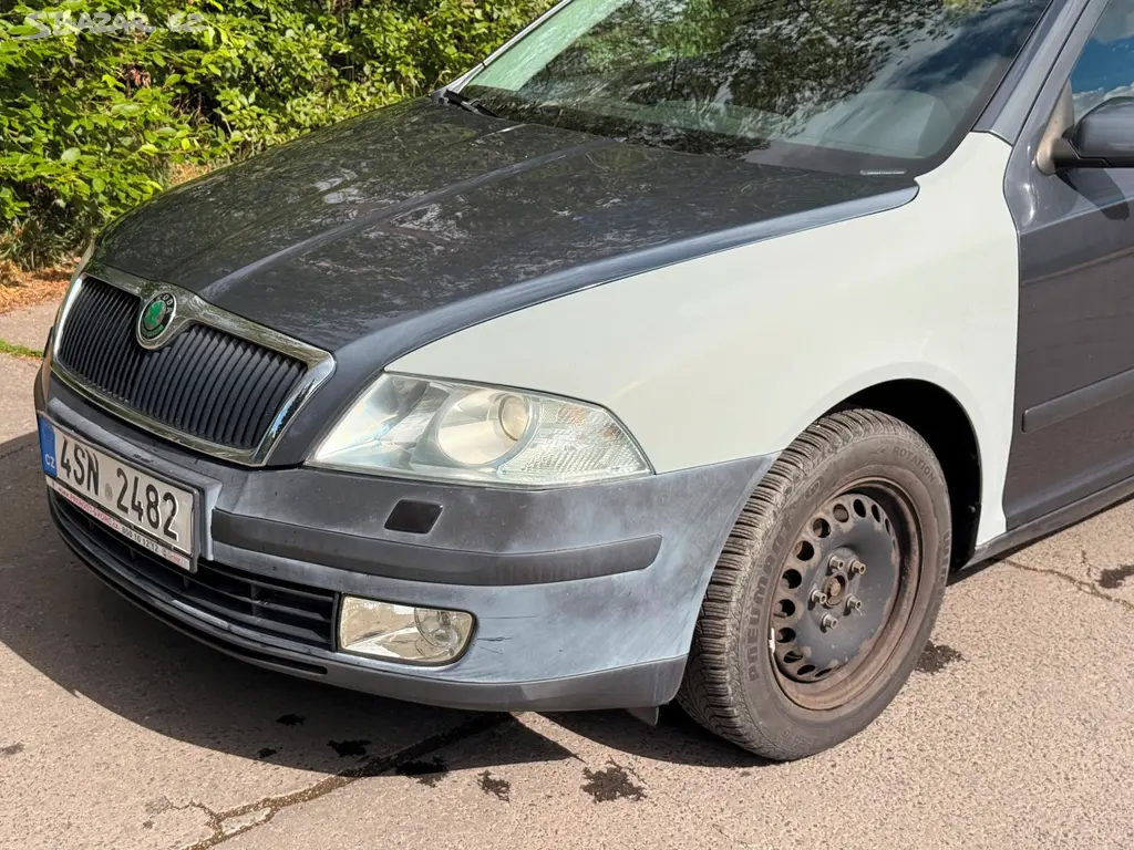 Škoda Octavia 2 Elegance 1.6 FSI (85 kW) - fotka 6