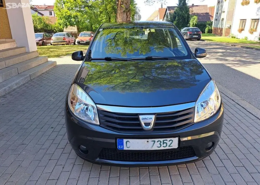 Dacia Sandero 1,2 16V klima benzín manuální - fotka 2