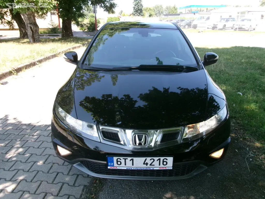 Honda Civic, 1,8 VTEC PANORAMA ČR - fotka 2