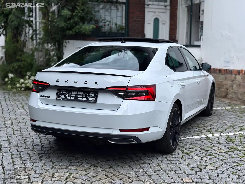 Škoda Superb, SPORTLINE 1.5 TSI 110kW DSG,ČR - fotka 6