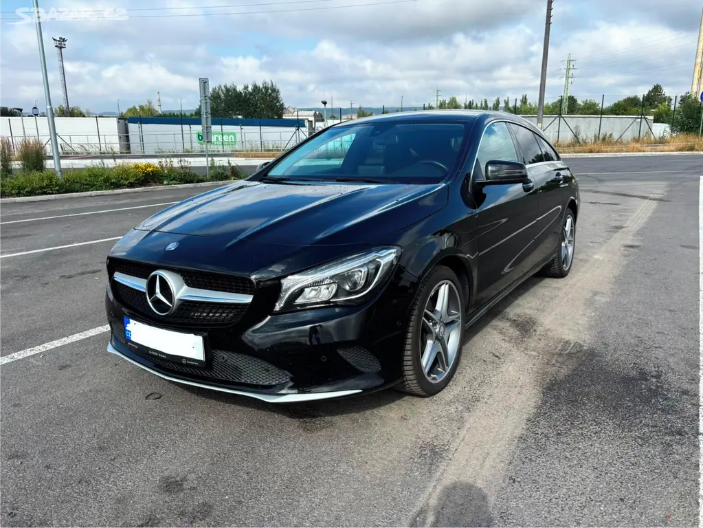 Mercedes-Benz CLA 200 d Shooting Brake Bez AdBlue - fotka 2