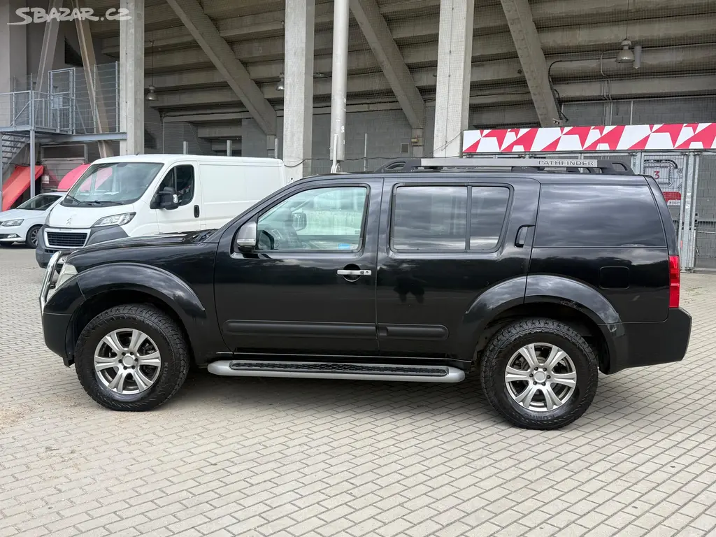 Nissan Pathfinder, 2.5dCi, 126kw 4x4 Původ ČR Aut - fotka 2