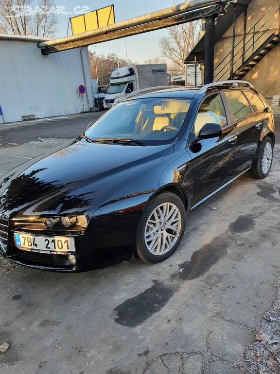 Alfa Romeo 159 SW 2,0 JTD - fotka 2