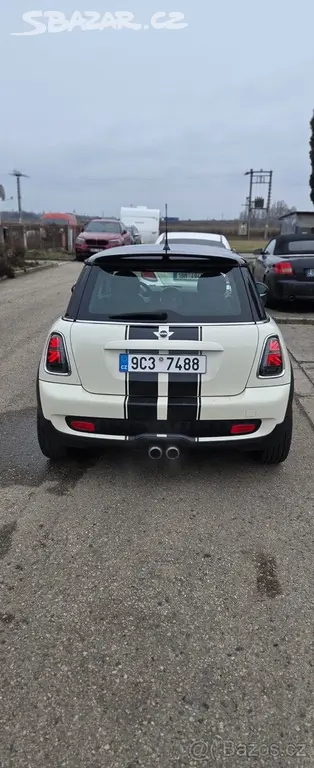 Mini Cooper S 1,6 turbo 128kw 2007, Top stav - fotka 2