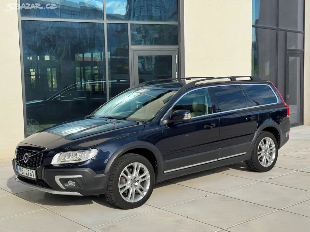 Volvo XC70 D5 SUMMUM 4x4 TAŽNÉ - fotka 6