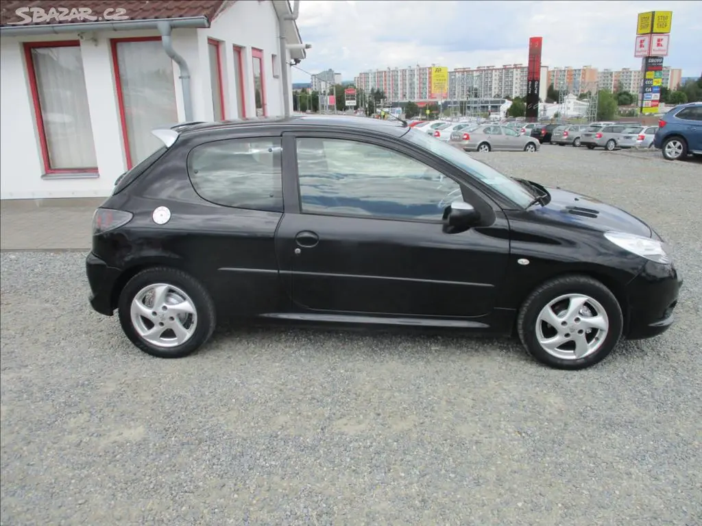 Peugeot 206, 1,4 i+, klima, serv. kniha, - fotka 5