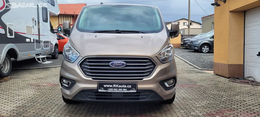 Ford Transit Custom 320 L1 2,0TDCi 96kW Automatik - fotka 2