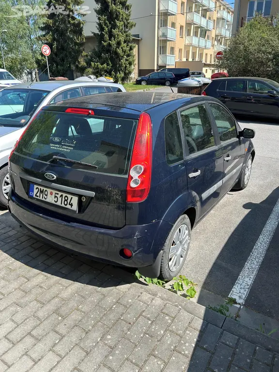Ford Fiesta 1.3 benzín - fotka 6