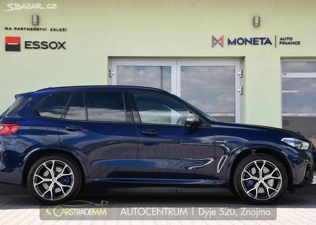 BMW X5 M50d xD M-SPORT HUD ČR 1M 294 kw - fotka 5