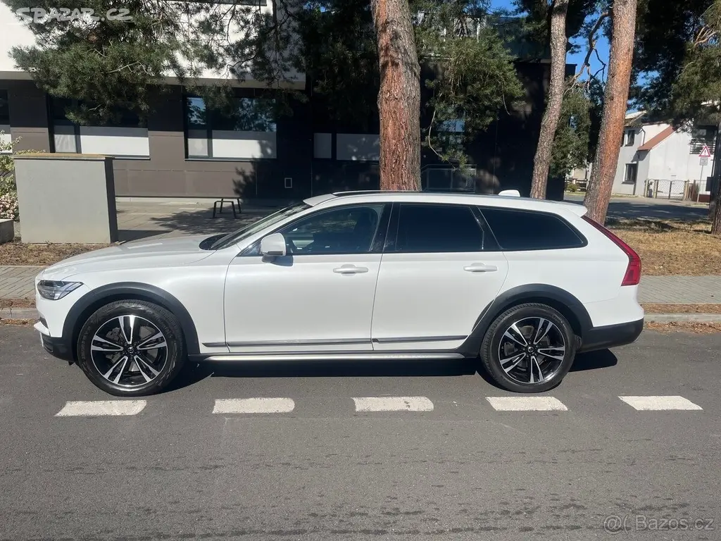 Volvo V90 2,0 Crosscountry, TDI D5 AWD - fotka 4