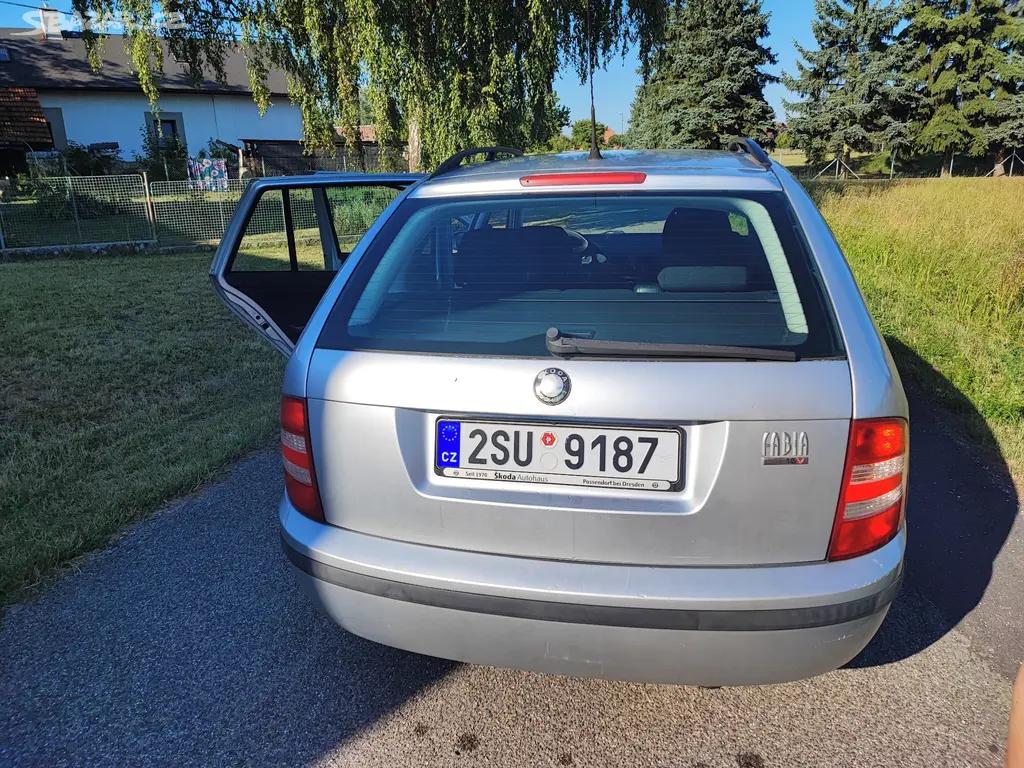 Škoda Fabia Combi - fotka 4