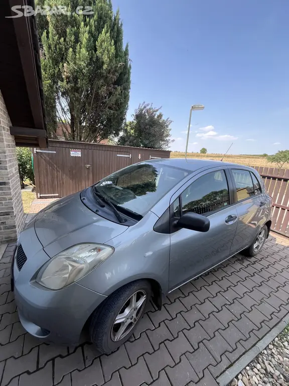 Toyota Yaris 1.0 VVT-i, 2007 - fotka 3