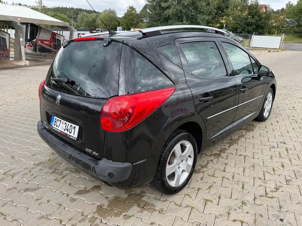 Prodám Peugeot 207 SW 1.6i 16V 88 kW Automat - fotka 3