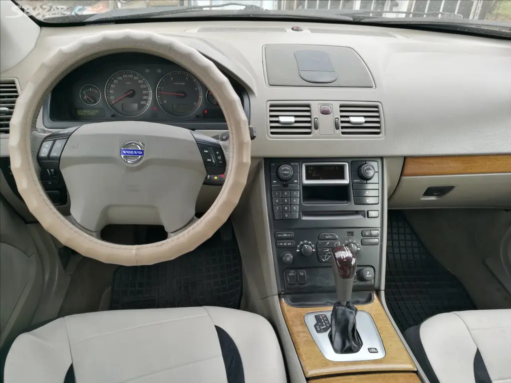 Volvo XC90, 2,4 D5 AWD - fotka 5