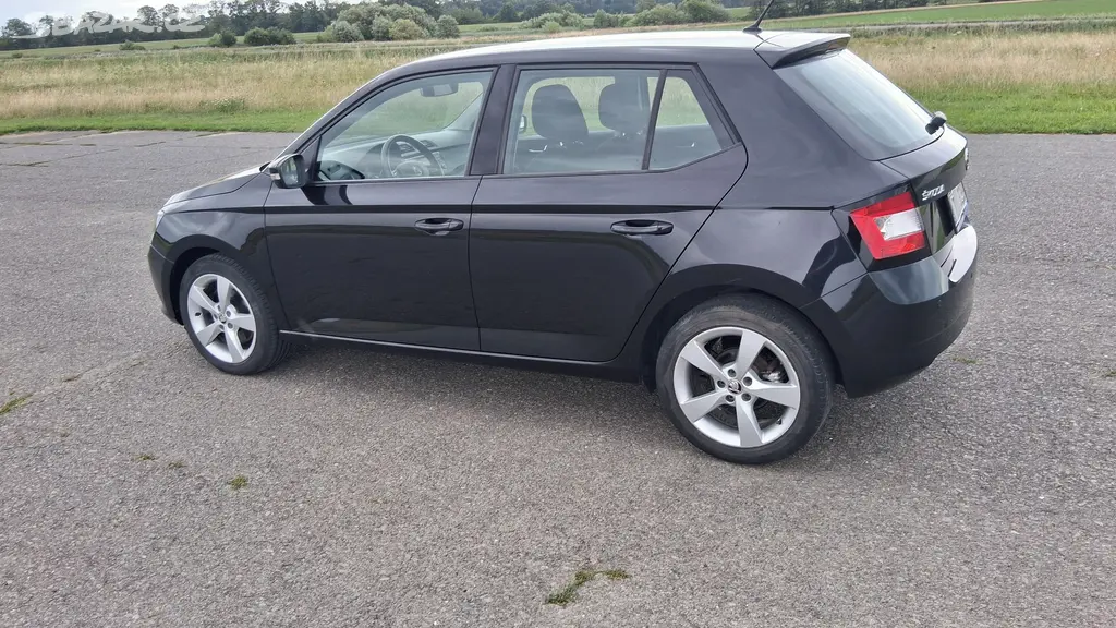 Škoda Fabia - fotka 4
