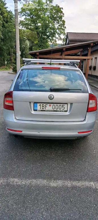 Octavia 2 combi - fotka 4