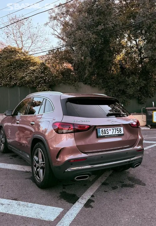Mercedes-Benz GLA 2,0 200 d 4MATIC AMG Line - fotka 2